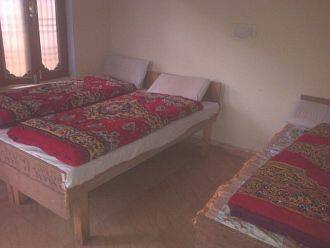 Hotel Center Palace, Barkot 2